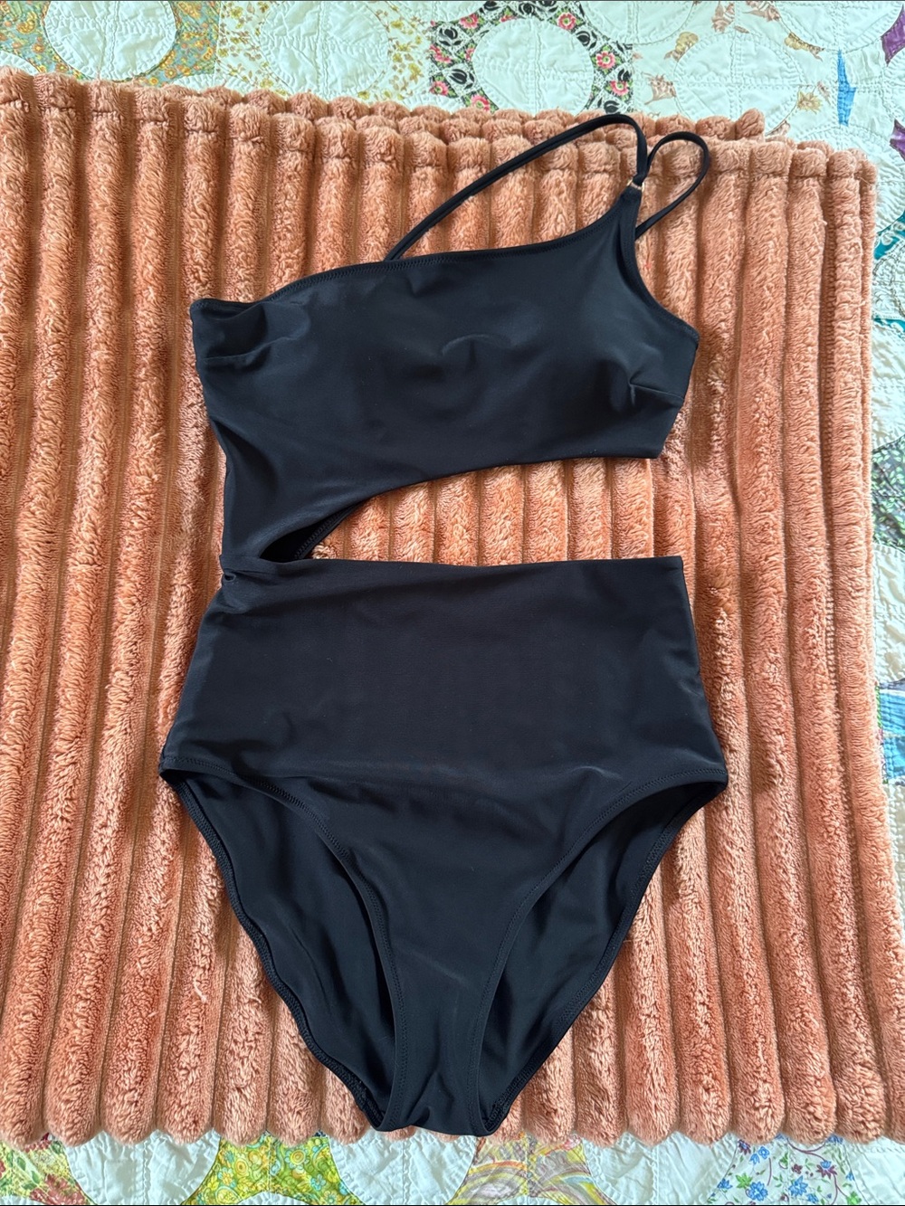 Aerie one piece swimsuit with cutout